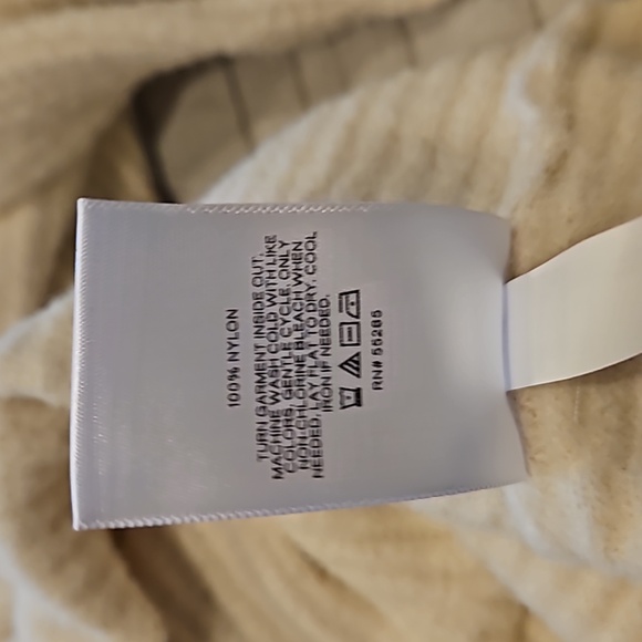 Express Cream Sweater - Picture 8 of 8